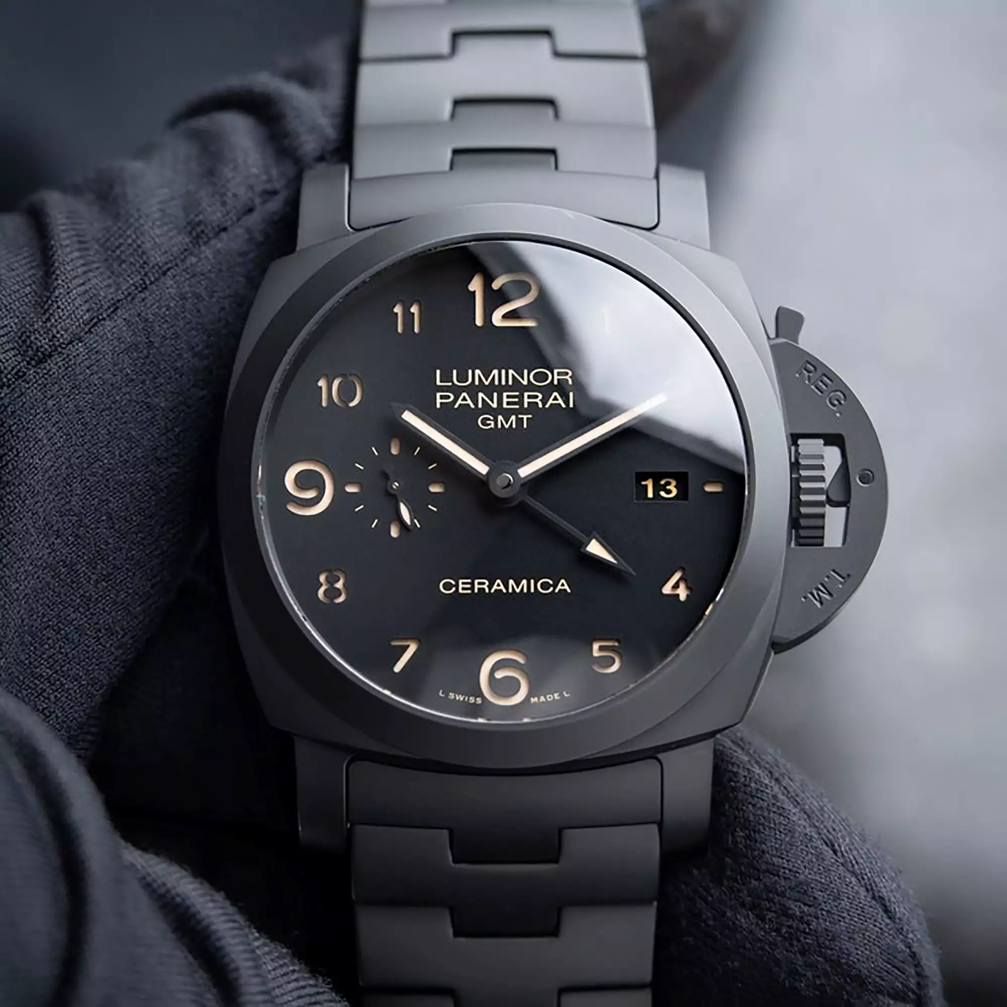 Panerai Luminor 1950 3 Days GMT Automatic Tuttonero Ceramic Bracelet Black Pam438 ( Replica )