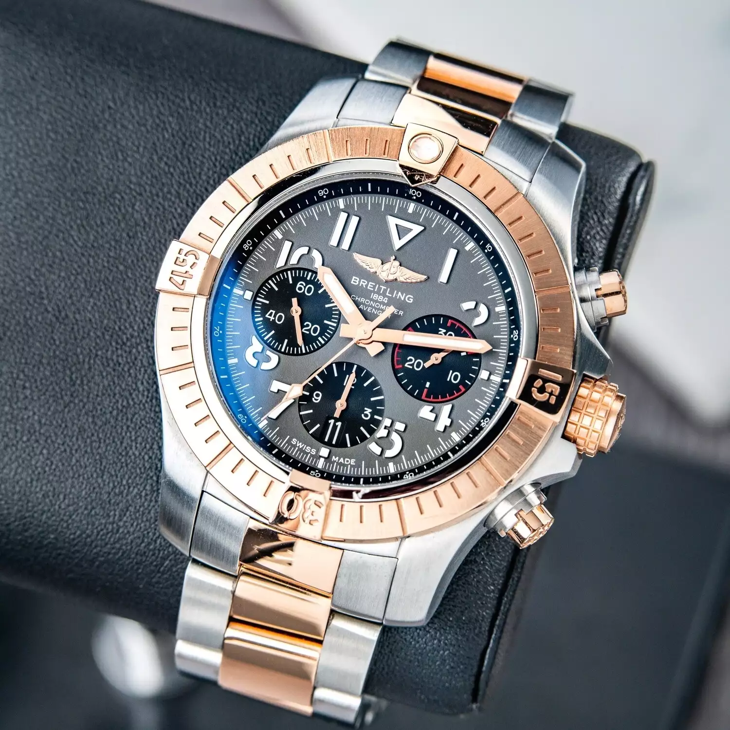 Breitling Avenger B01 45 Two Tone Rose Gold Plated Grey UB01821A1B1U1 ( Replica )