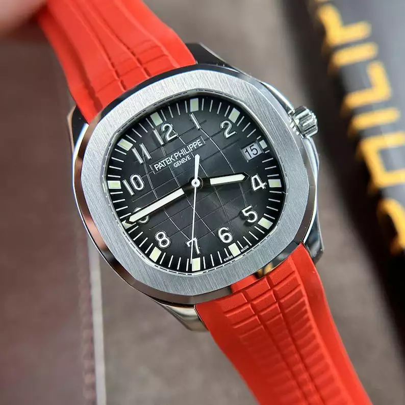 Patek Philippe Aquanaut 5167R Orange Strap 40mm Case Size Men’s Watch ( Replica )