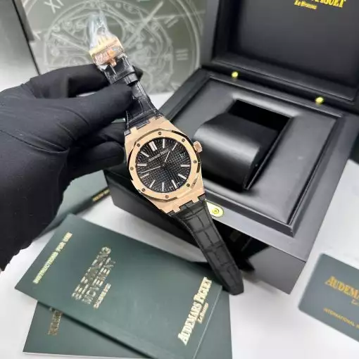 AUDEMARS PIGUET Royal Oak Black Dial Automatic Men’s Watch Item No. 15500OR.OO.D002CR.01 ( Replica )