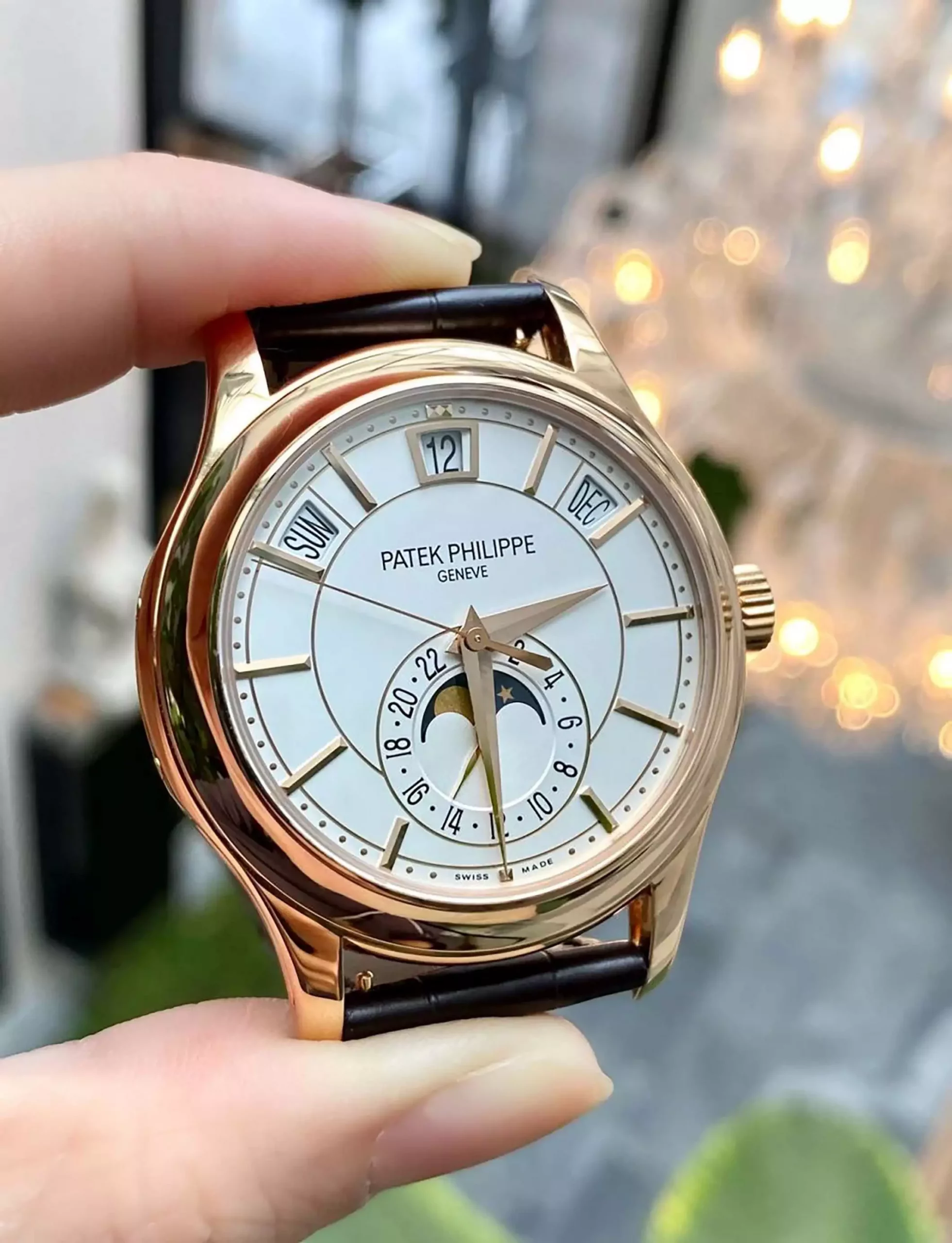 PATEK PHILIPPE Annual Calendar Opaline White Dial Brown Leather Men’s Watch Item No. 5205R-001 ( Replica )